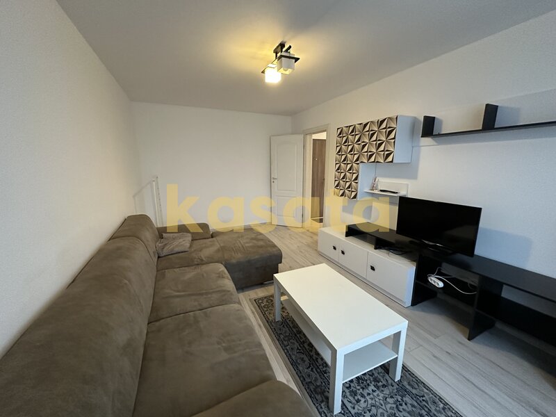 Crangasi 2 camere bloc reabilitat etaj intermediar renovat