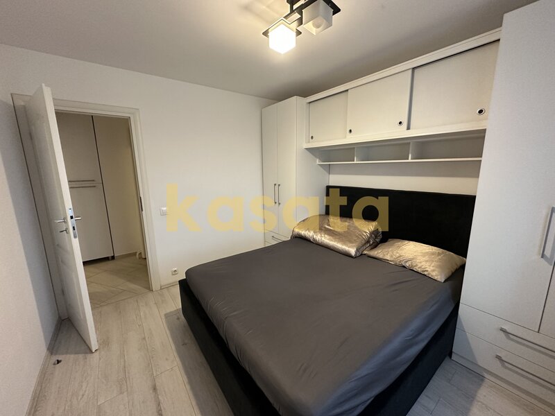 Crangasi 2 camere bloc reabilitat etaj intermediar renovat